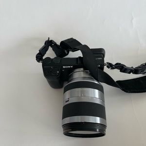 SOMY NEX 7 WITH LENSE Sony - 18-200mm f/3.5-6.3 Alpha E-Mount Lens for NEX DSLR